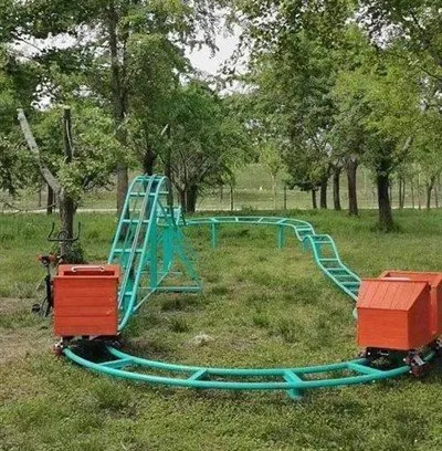 Gebirgsrohr-Schienenwagen